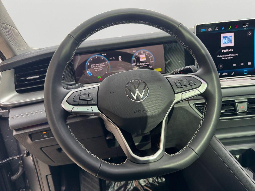 new 2025 Volkswagen Tiguan car