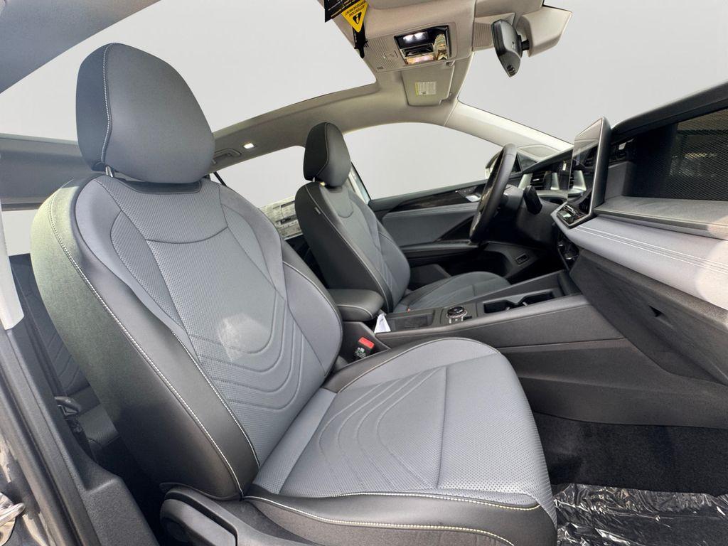 new 2025 Volkswagen Tiguan car