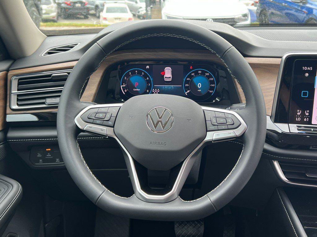 new 2024 Volkswagen Atlas car, priced at $40,563