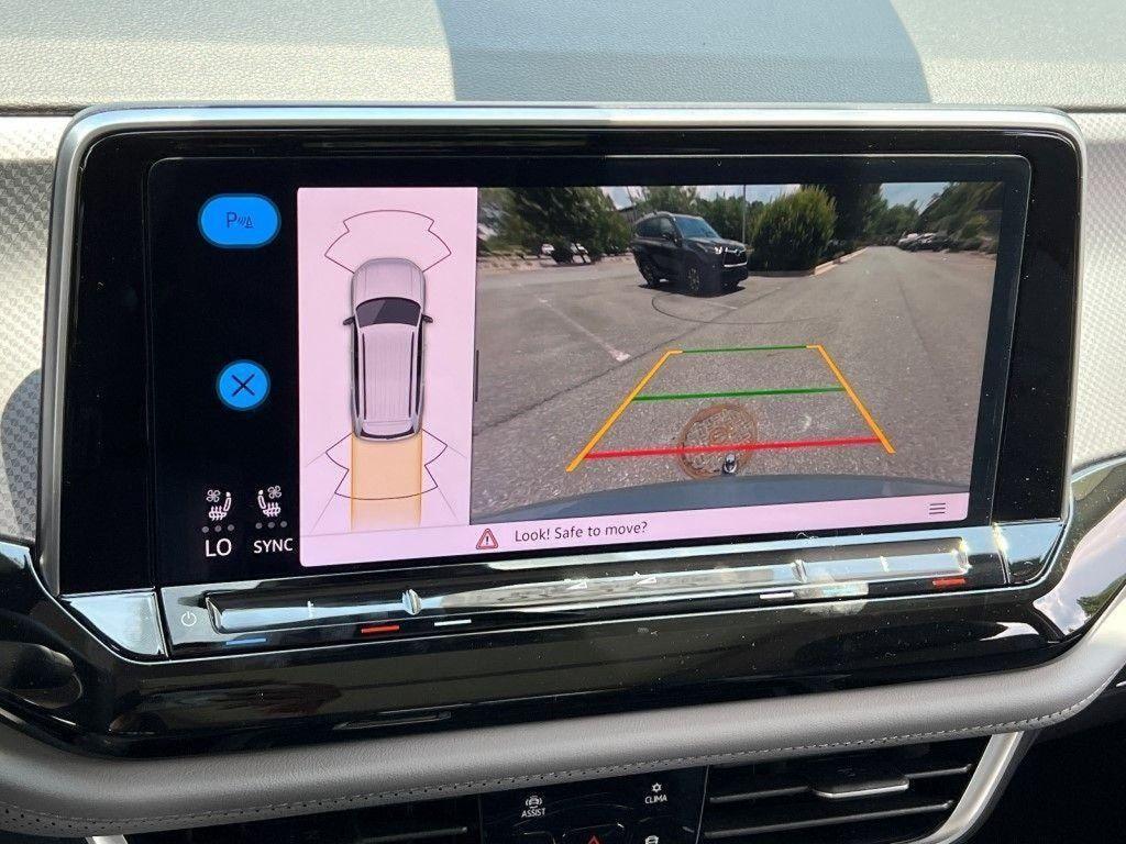 new 2025 Volkswagen Atlas car, priced at $39,959