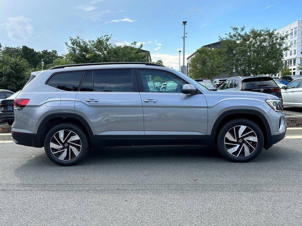 new 2024 Volkswagen Atlas car, priced at $40,649