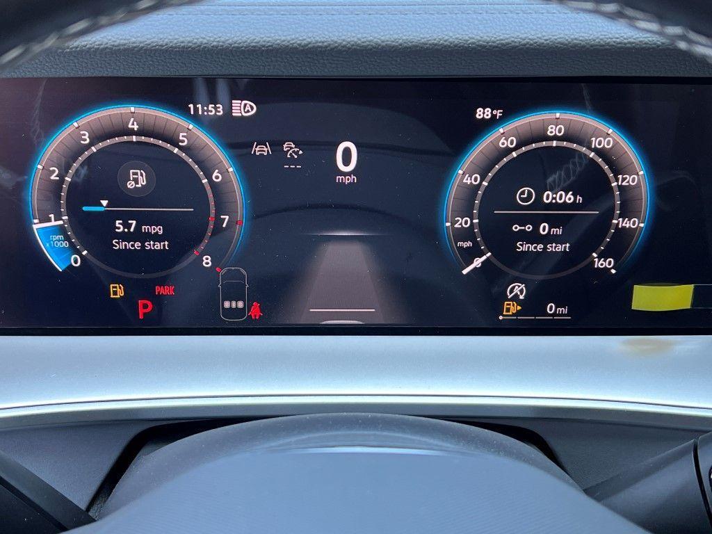 new 2025 Volkswagen Tiguan car, priced at $32,231