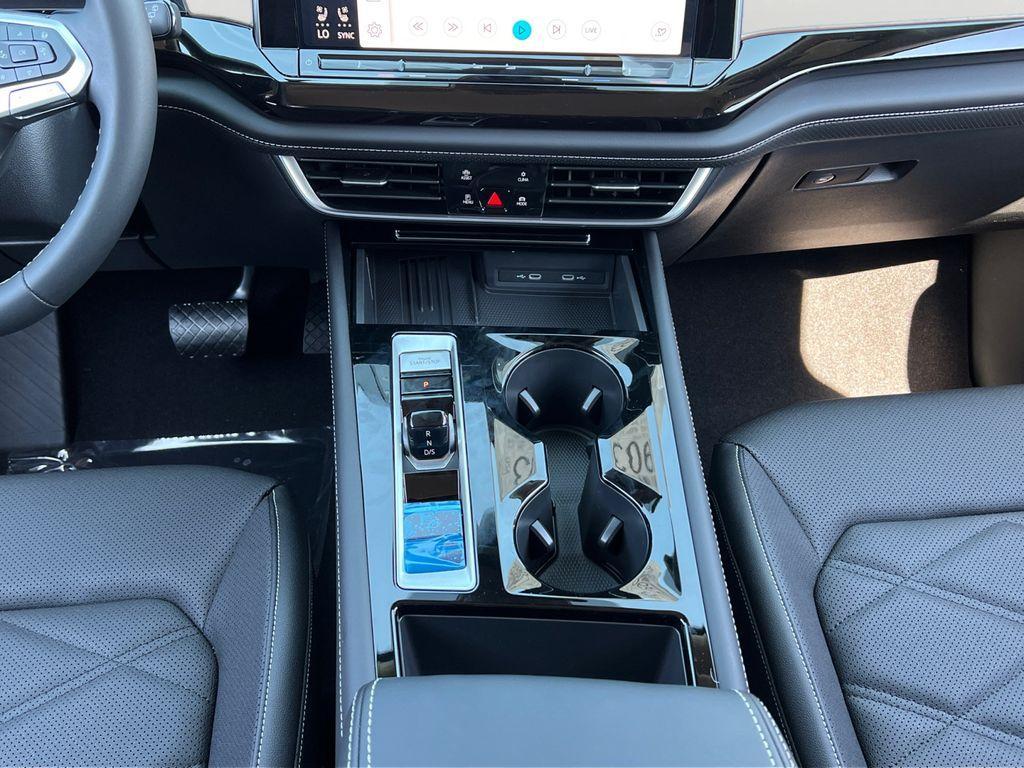 new 2026 Volkswagen Atlas car, priced at $44,611