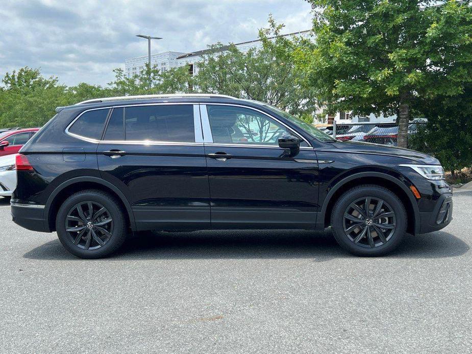 new 2024 Volkswagen Tiguan car, priced at $30,708