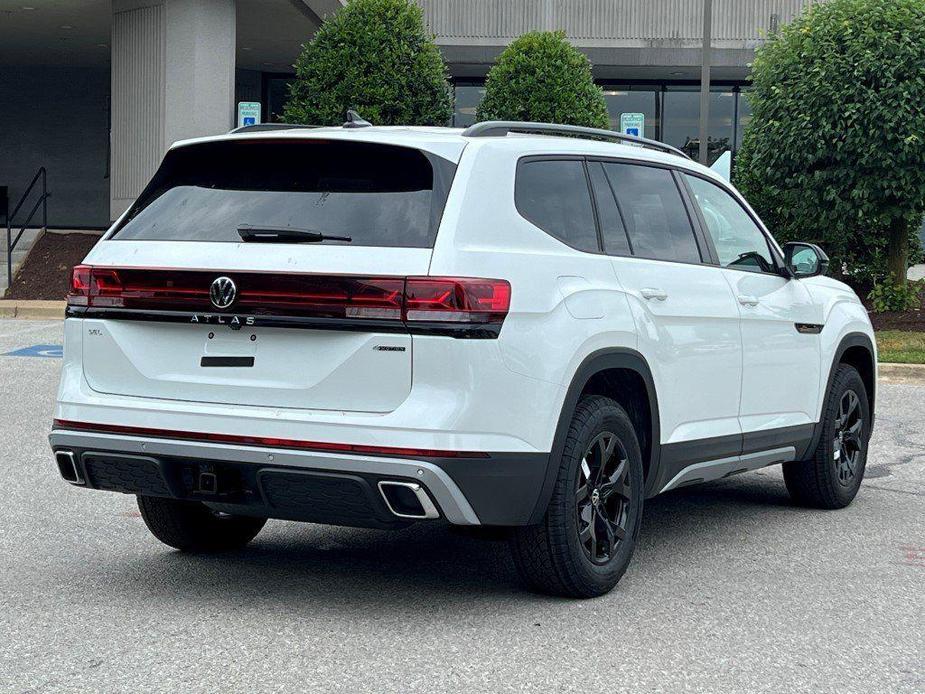 new 2024 Volkswagen Atlas car, priced at $46,580