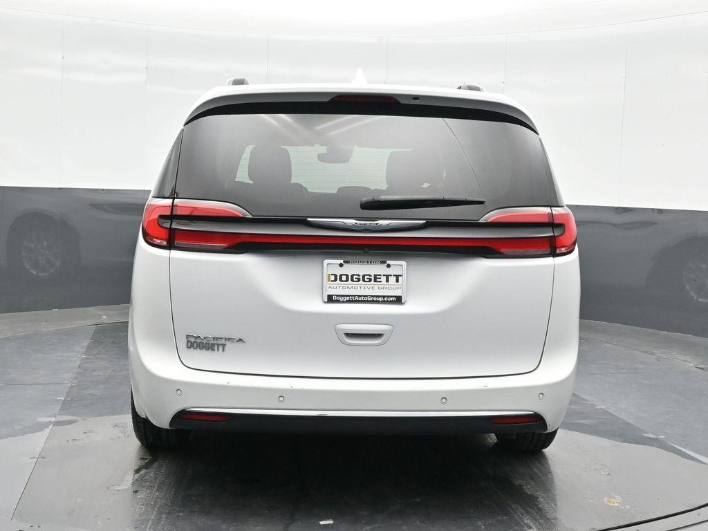 used 2021 Chrysler Pacifica car, priced at $19,707