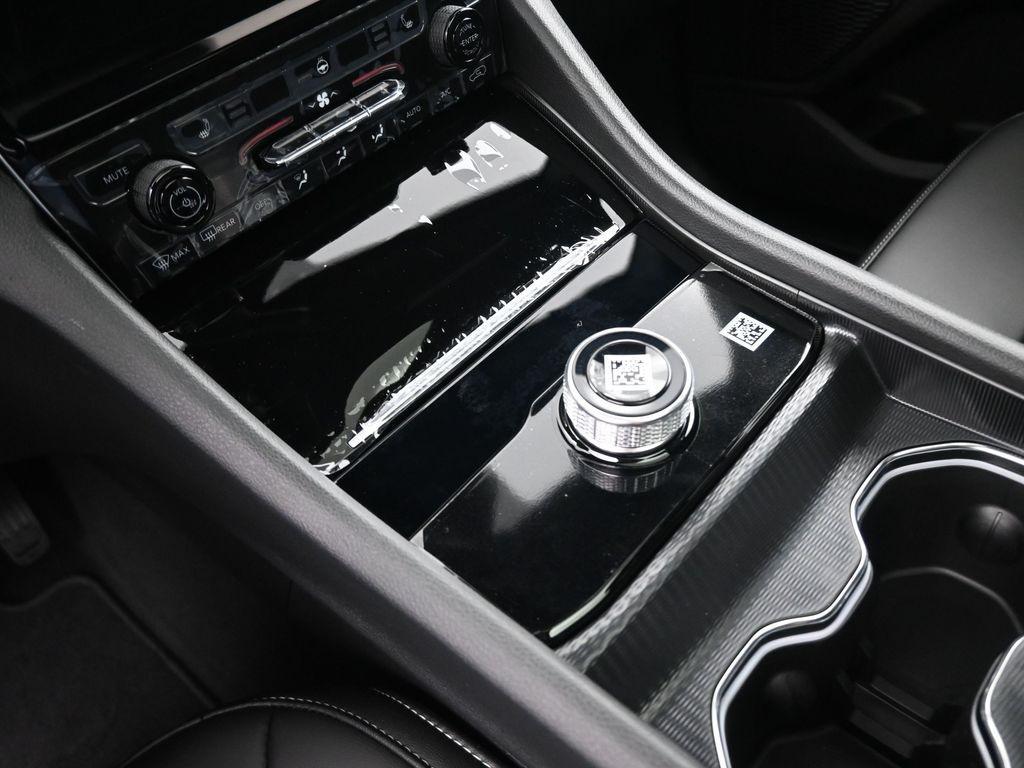 new 2025 Jeep Grand Cherokee L car, priced at $45,559