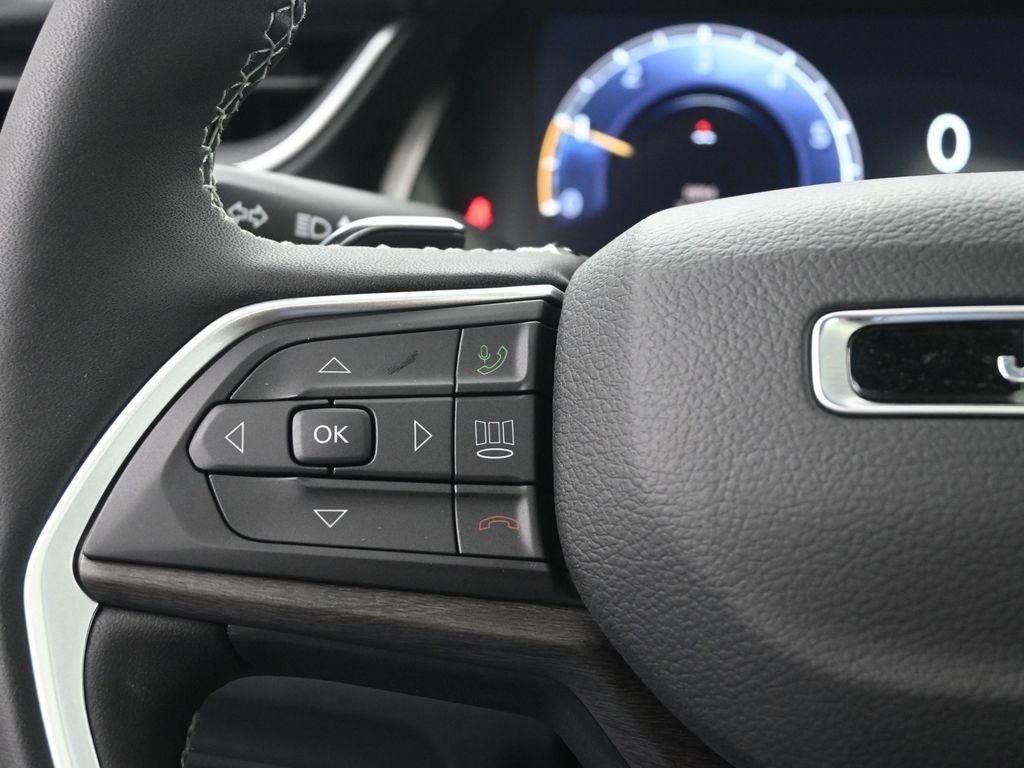 new 2025 Jeep Grand Cherokee L car, priced at $45,559