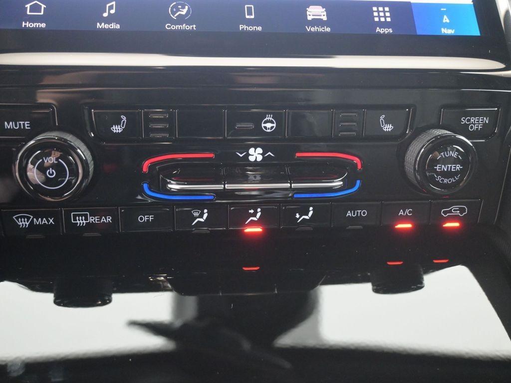 new 2025 Jeep Grand Cherokee car, priced at $43,442