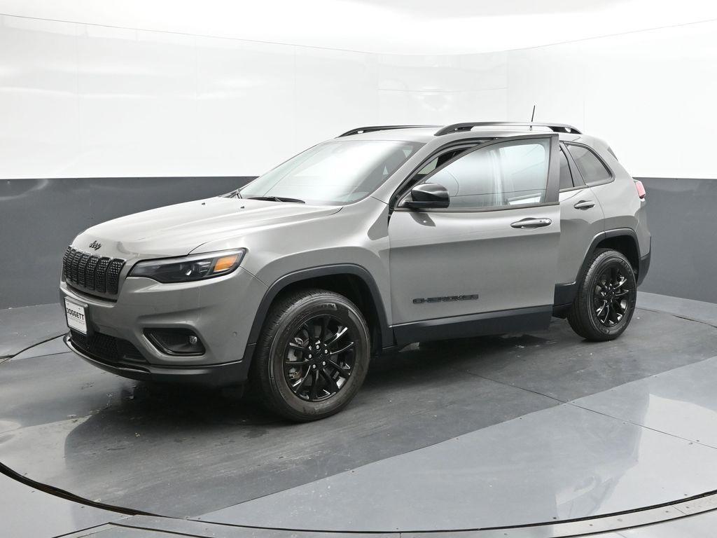 used 2023 Jeep Cherokee car, priced at $25,095