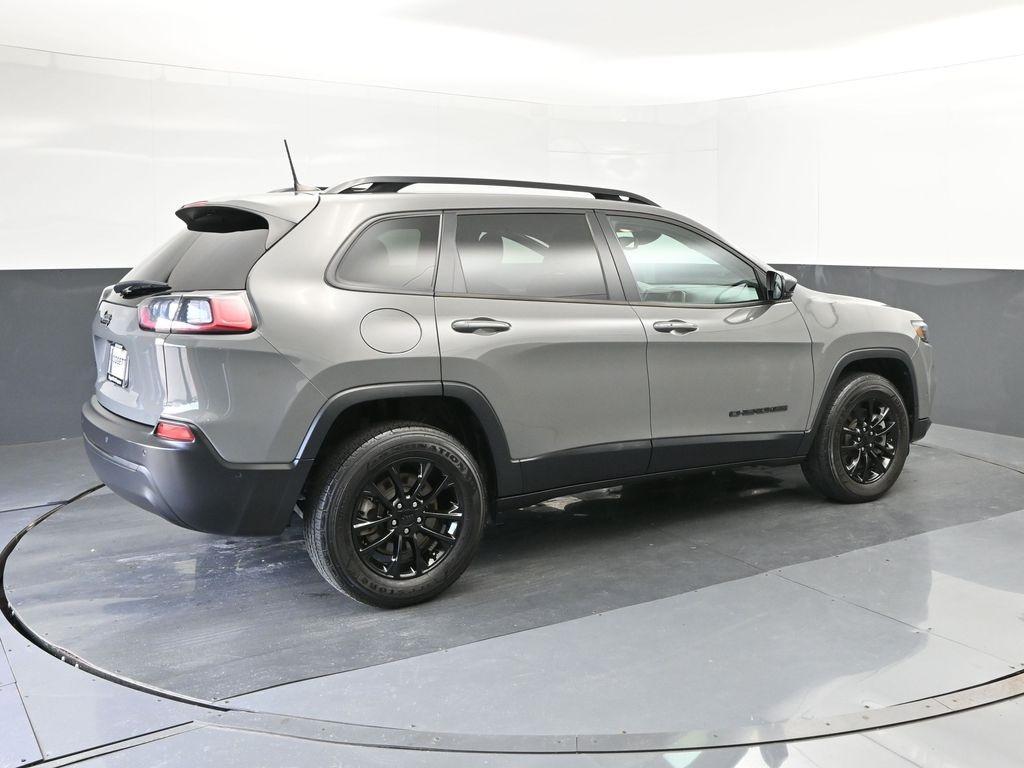 used 2023 Jeep Cherokee car, priced at $25,095