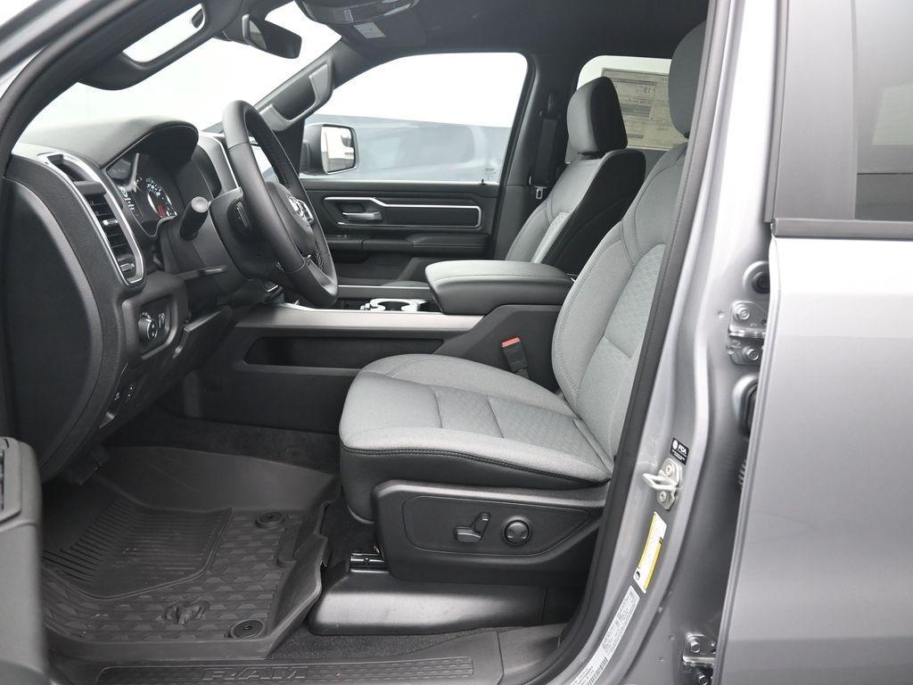 new 2025 Ram 1500 car, priced at $43,934