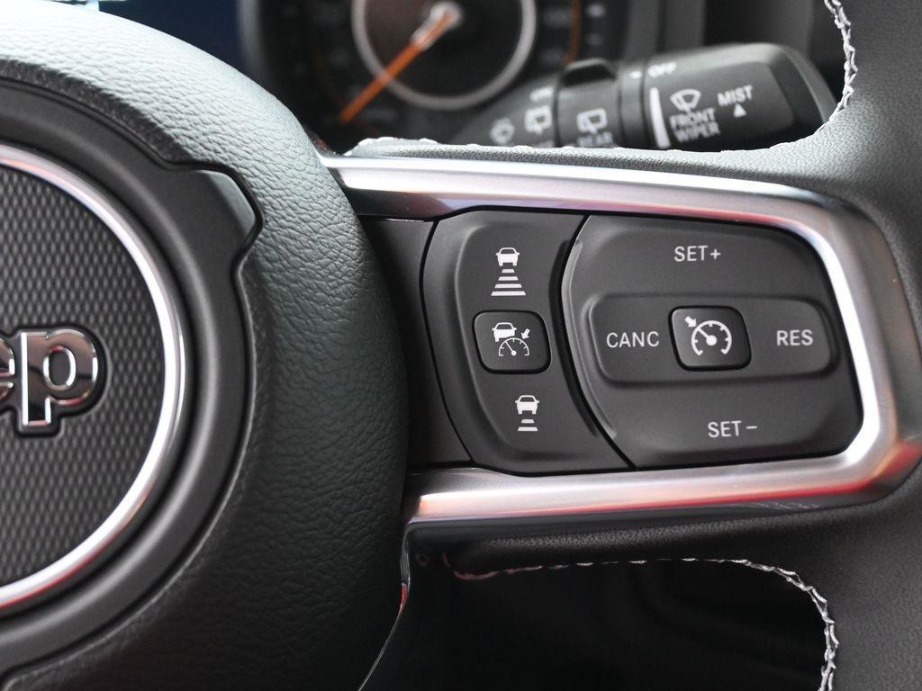 new 2025 Jeep Wrangler car, priced at $51,996