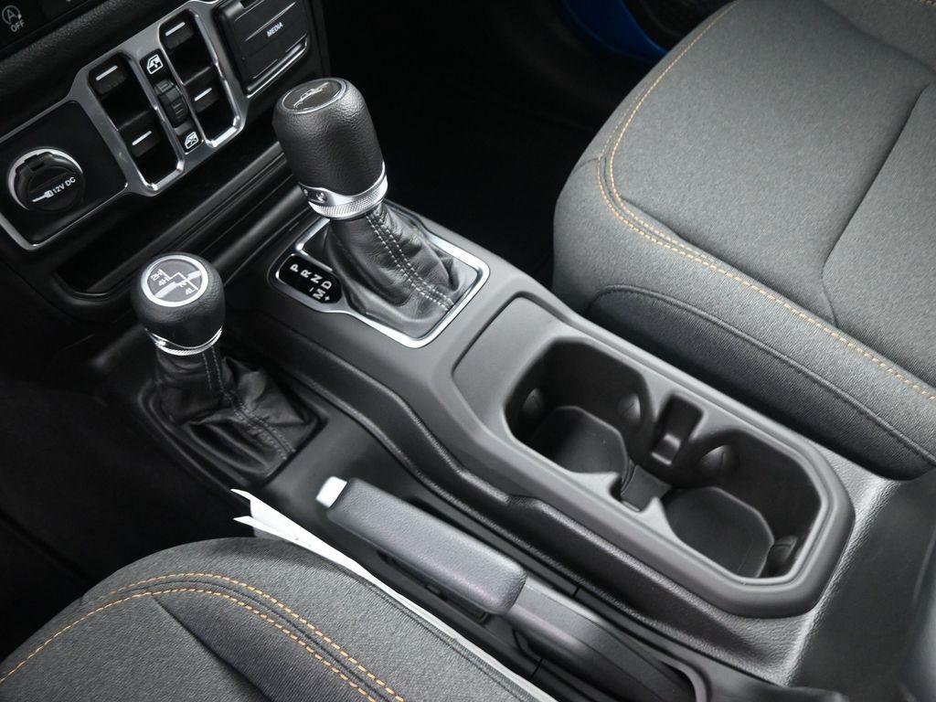 new 2025 Jeep Gladiator car, priced at $44,435