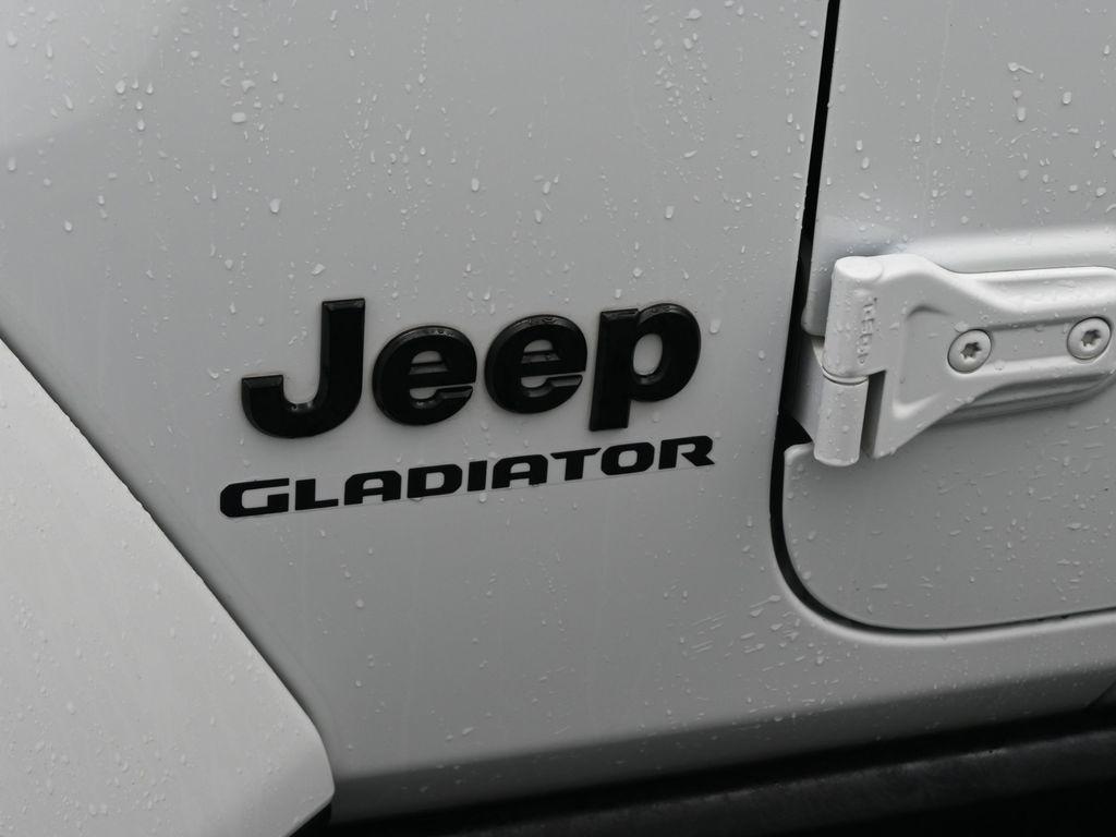 used 2021 Jeep Gladiator car, priced at $32,757