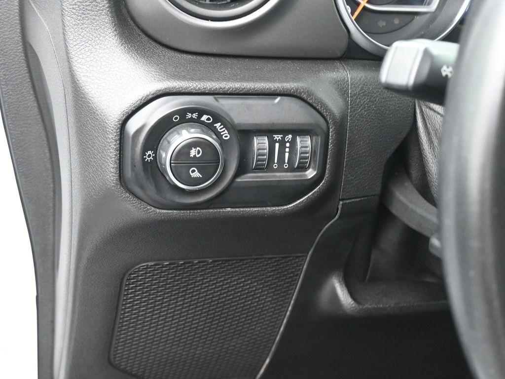 used 2021 Jeep Gladiator car, priced at $32,757