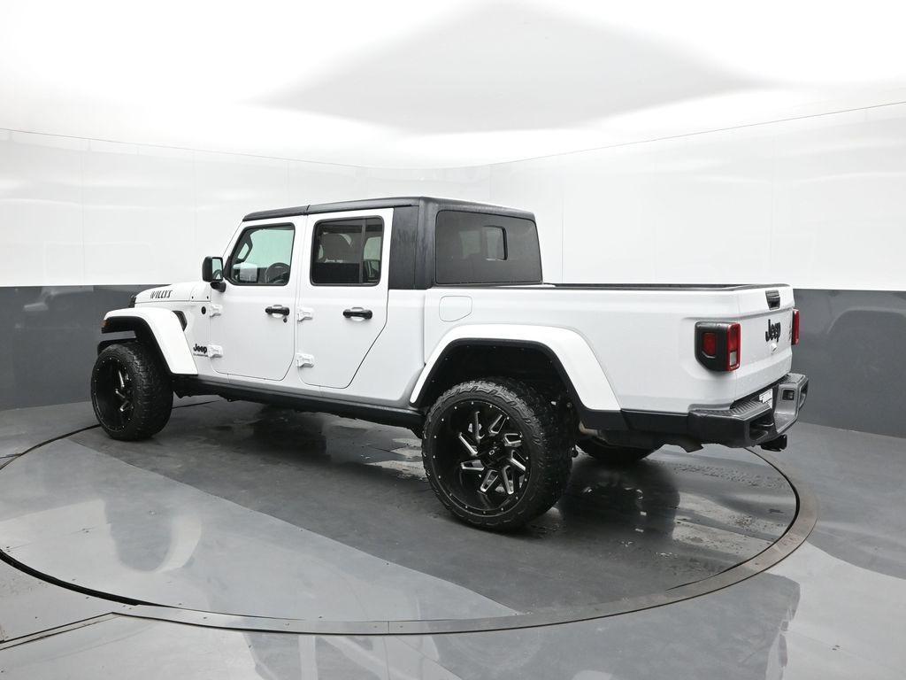 used 2021 Jeep Gladiator car, priced at $32,757