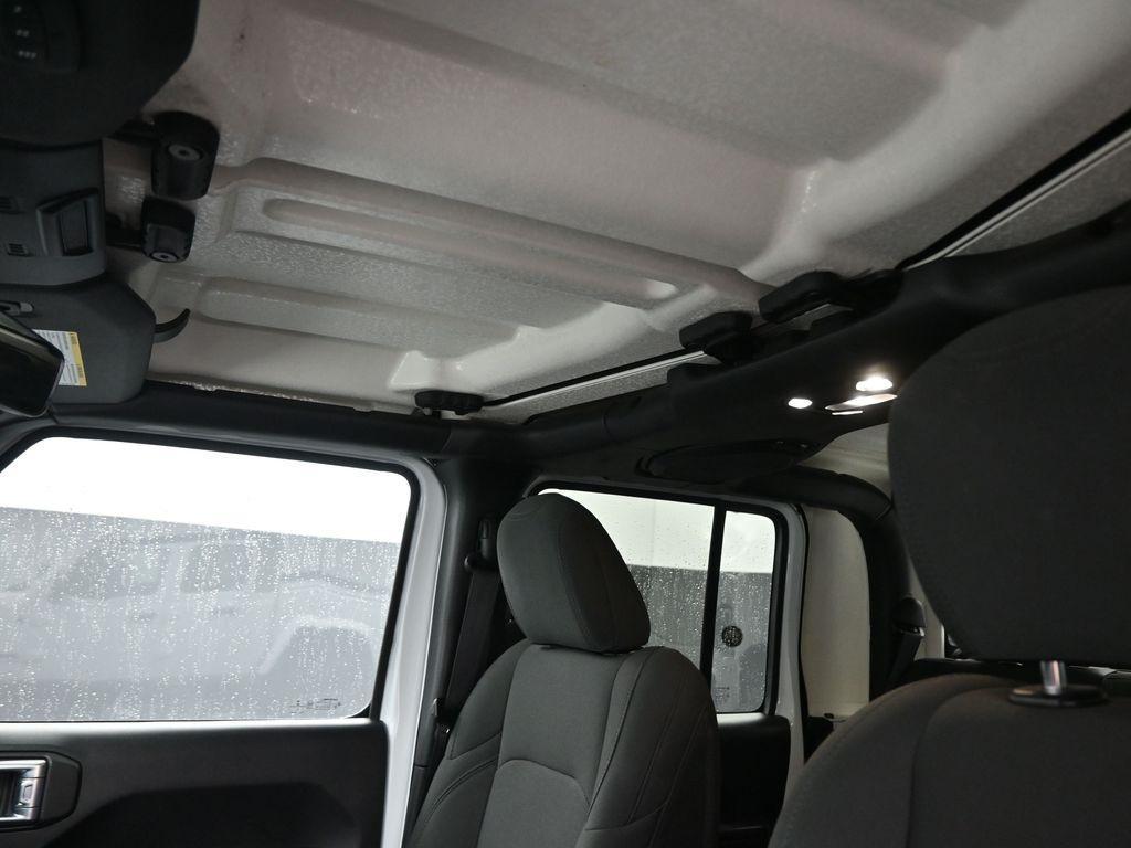 used 2021 Jeep Gladiator car, priced at $32,757