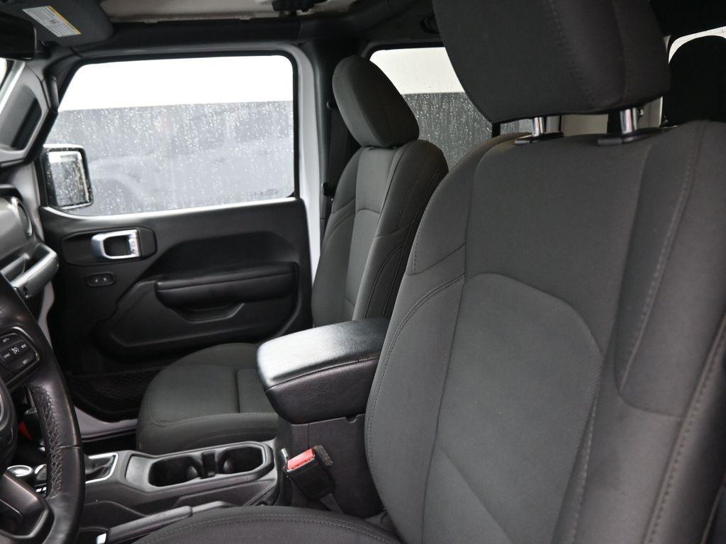 used 2021 Jeep Gladiator car, priced at $32,757