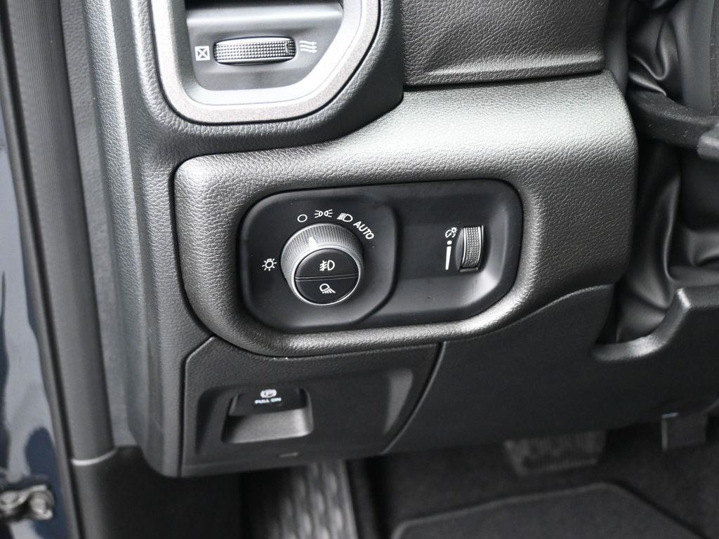 new 2025 Ram 1500 car, priced at $53,095