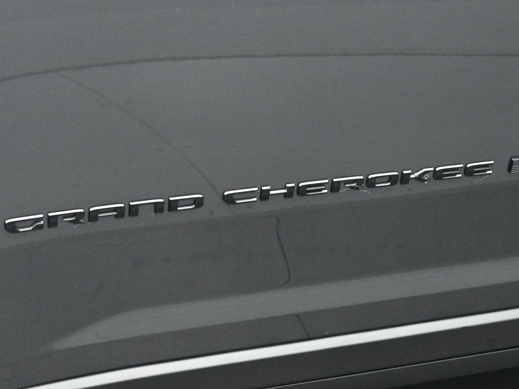 new 2025 Jeep Grand Cherokee car, priced at $42,474