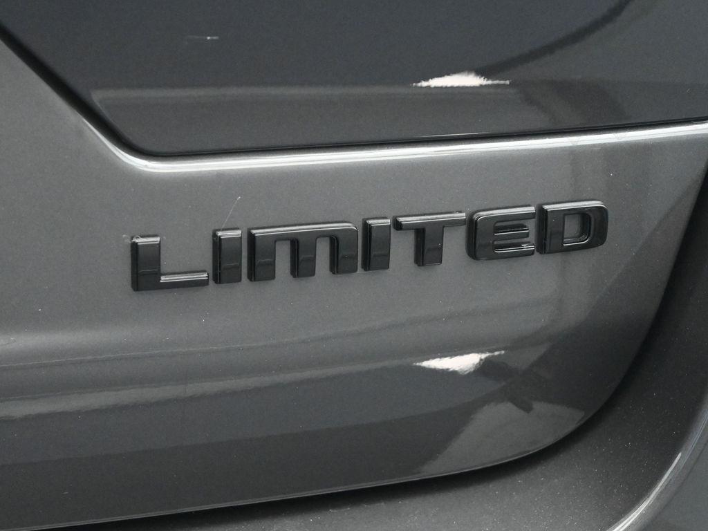 new 2025 Jeep Grand Cherokee car, priced at $42,474