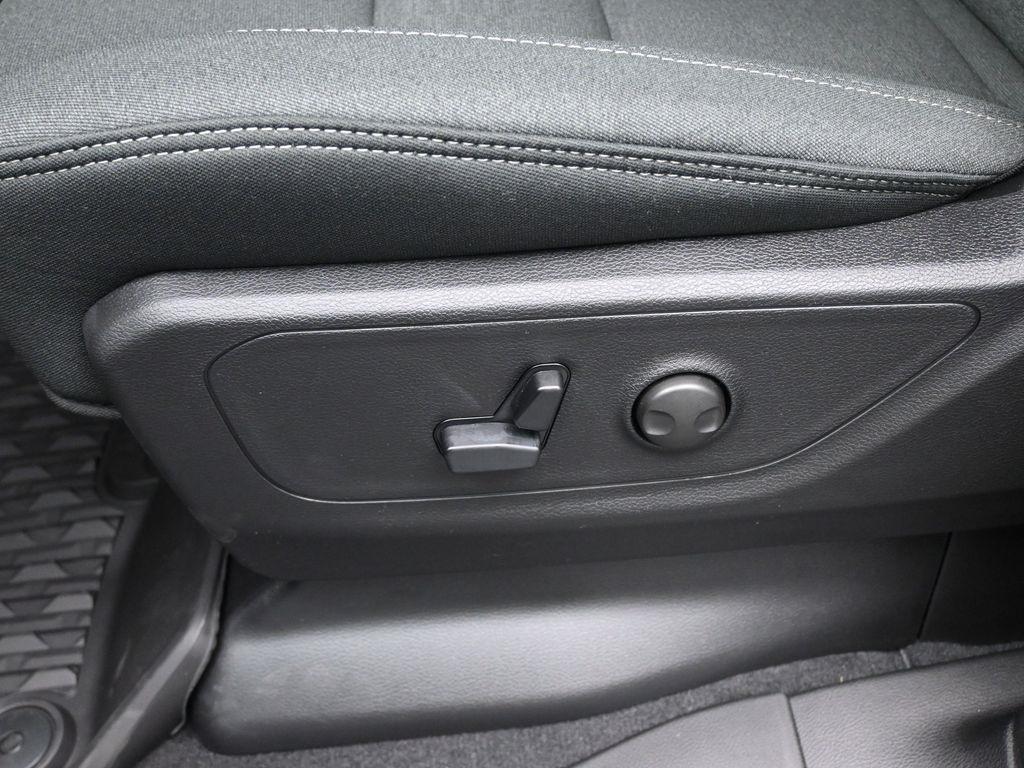 new 2025 Ram 1500 car, priced at $49,070