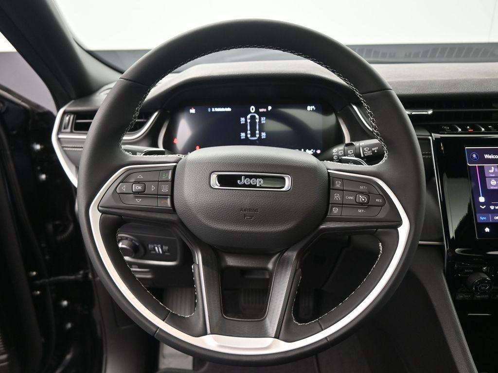 new 2025 Jeep Grand Cherokee L car, priced at $42,874