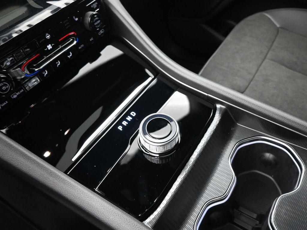 new 2025 Jeep Grand Cherokee L car, priced at $42,874