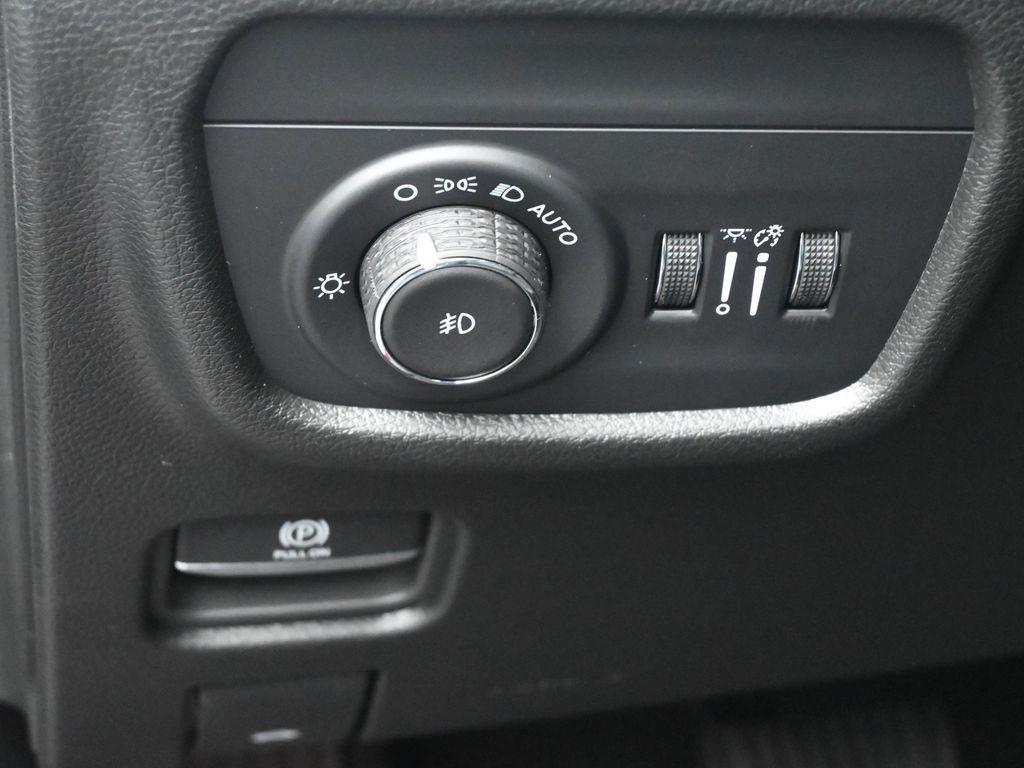 new 2025 Jeep Grand Cherokee L car, priced at $41,450