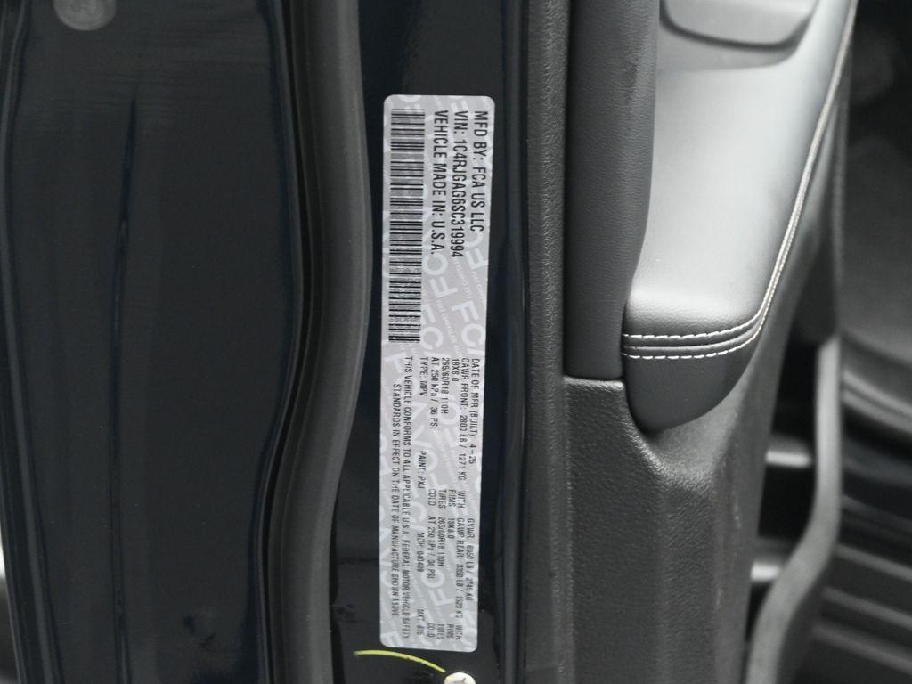 new 2025 Jeep Grand Cherokee car, priced at $40,314