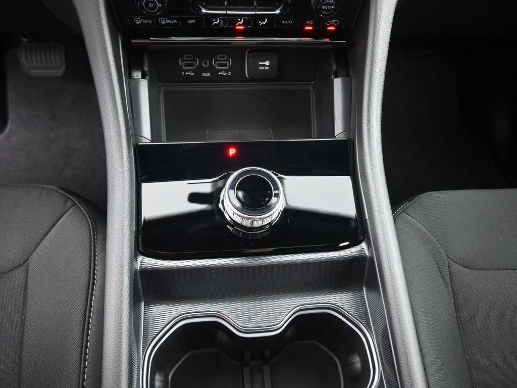 new 2025 Jeep Grand Cherokee car, priced at $41,170