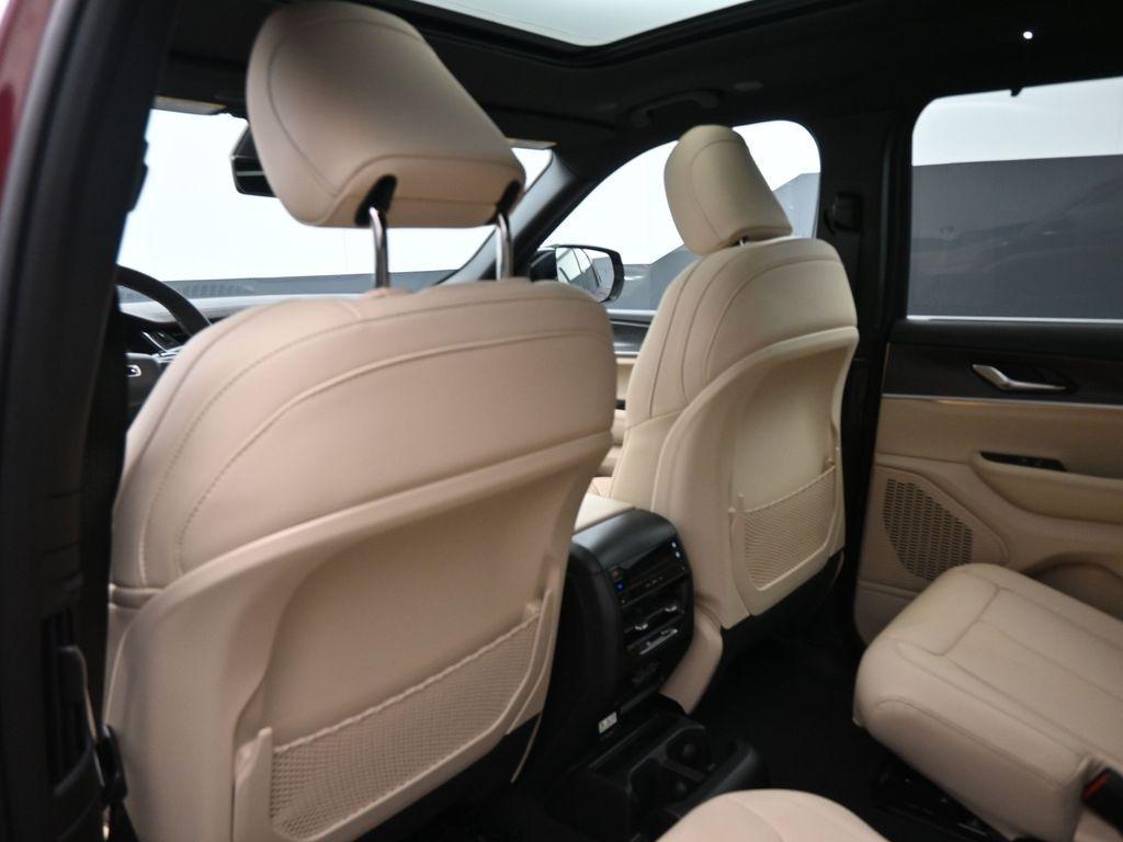 new 2025 Jeep Grand Cherokee L car, priced at $47,705