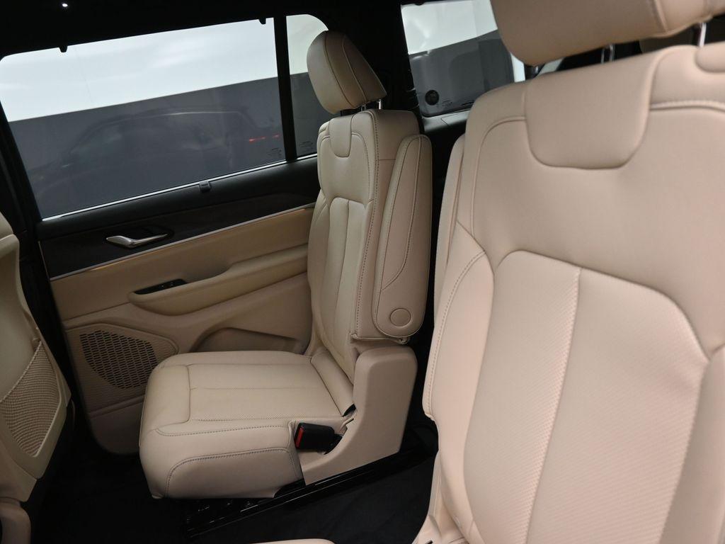 new 2025 Jeep Grand Cherokee L car, priced at $47,705