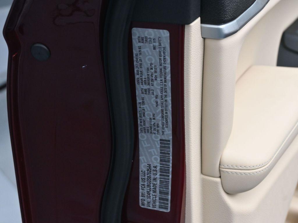 new 2025 Jeep Grand Cherokee L car, priced at $47,705