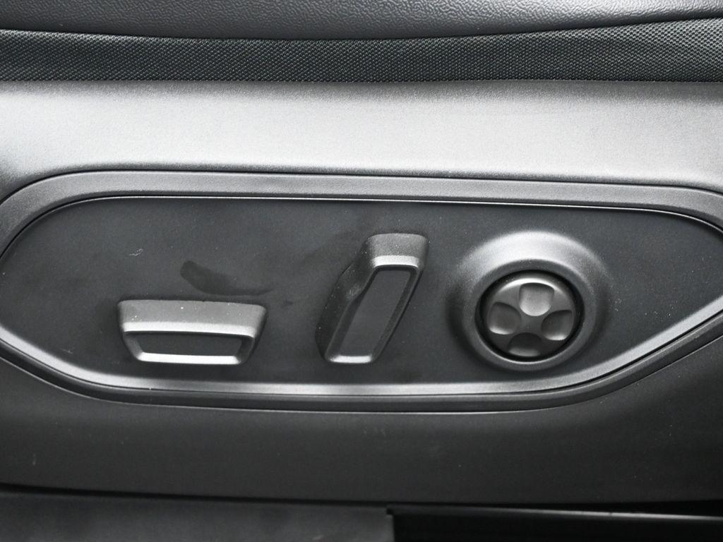 new 2025 Jeep Grand Cherokee L car, priced at $44,852