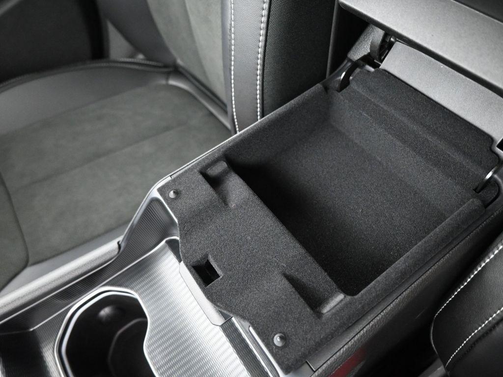 new 2025 Jeep Grand Cherokee car, priced at $45,375