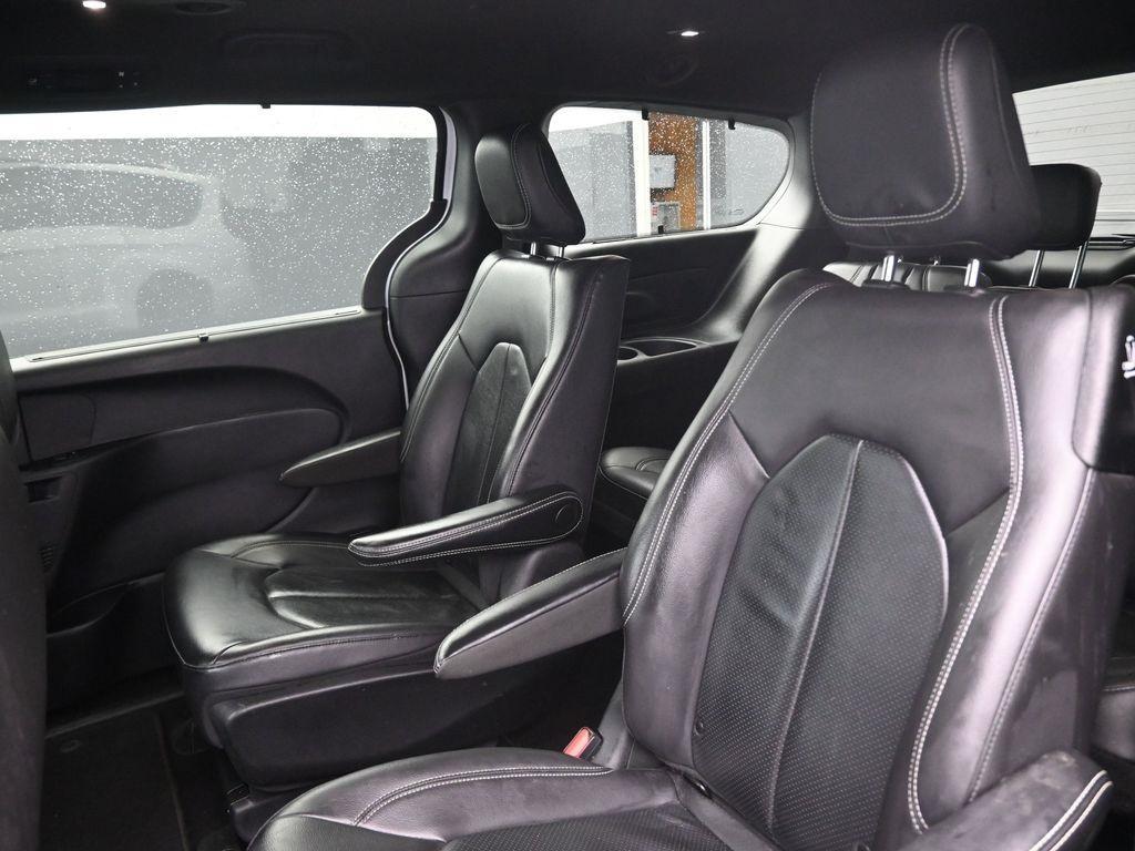 used 2021 Chrysler Pacifica Hybrid car, priced at $21,347