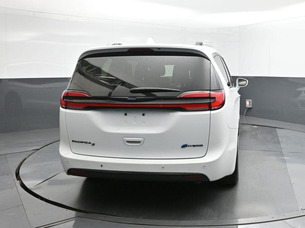 used 2021 Chrysler Pacifica Hybrid car, priced at $21,347