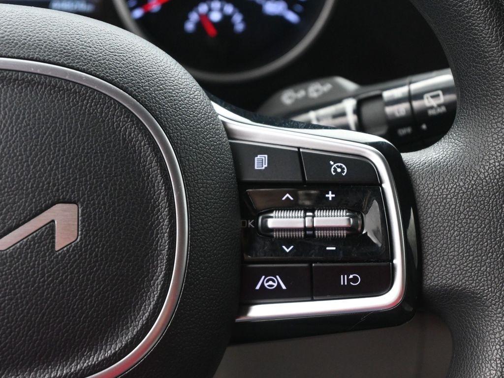 used 2022 Kia Carnival car, priced at $27,405