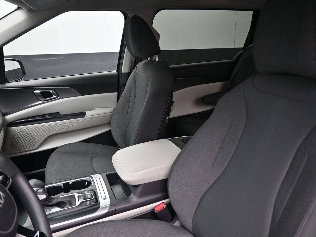 used 2022 Kia Carnival car, priced at $27,405