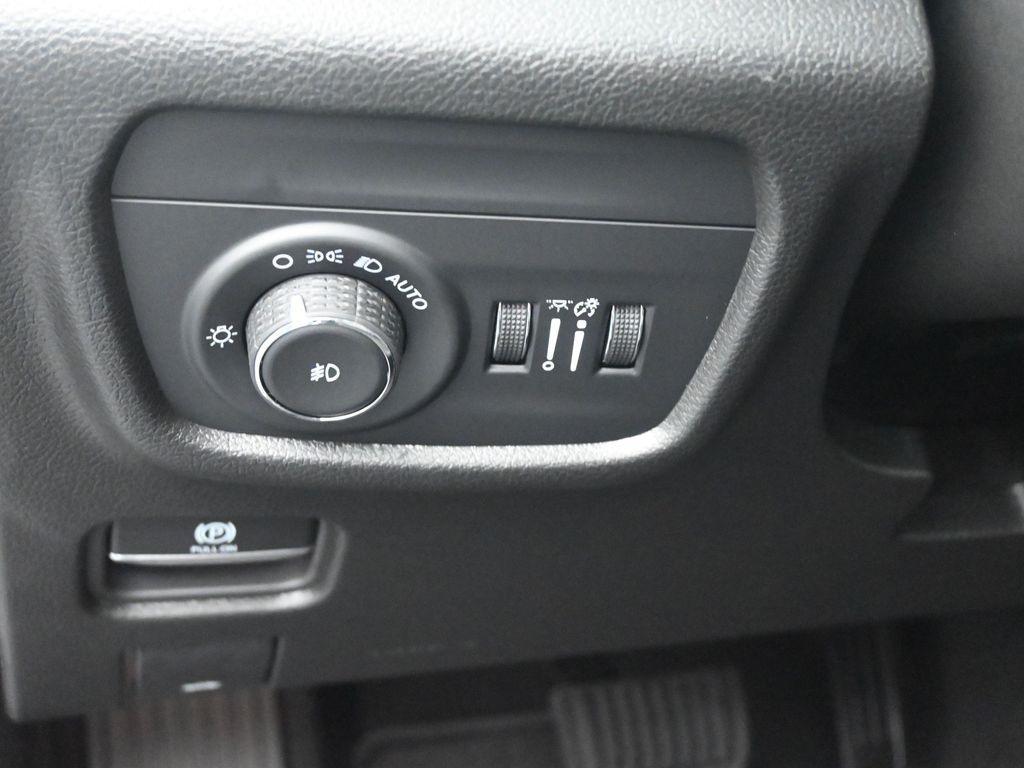 new 2025 Jeep Grand Cherokee L car, priced at $44,506