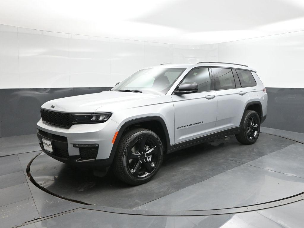 new 2025 Jeep Grand Cherokee L car, priced at $43,930