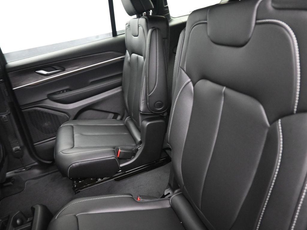new 2025 Jeep Grand Cherokee L car, priced at $44,812