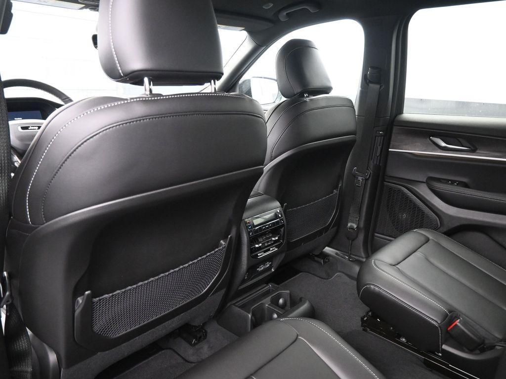 new 2025 Jeep Grand Cherokee L car, priced at $44,812