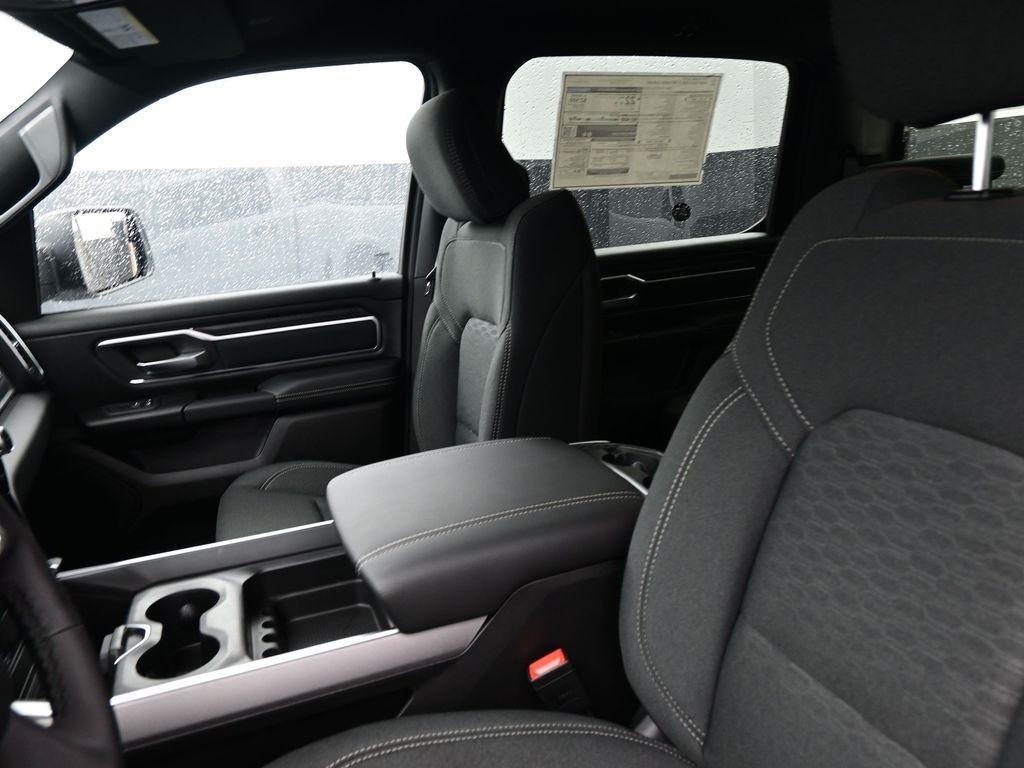 new 2025 Ram 1500 car, priced at $43,125
