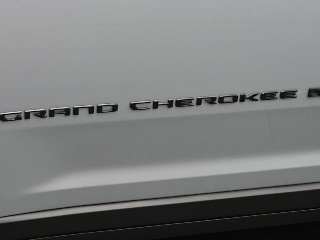 new 2025 Jeep Grand Cherokee L car, priced at $42,854