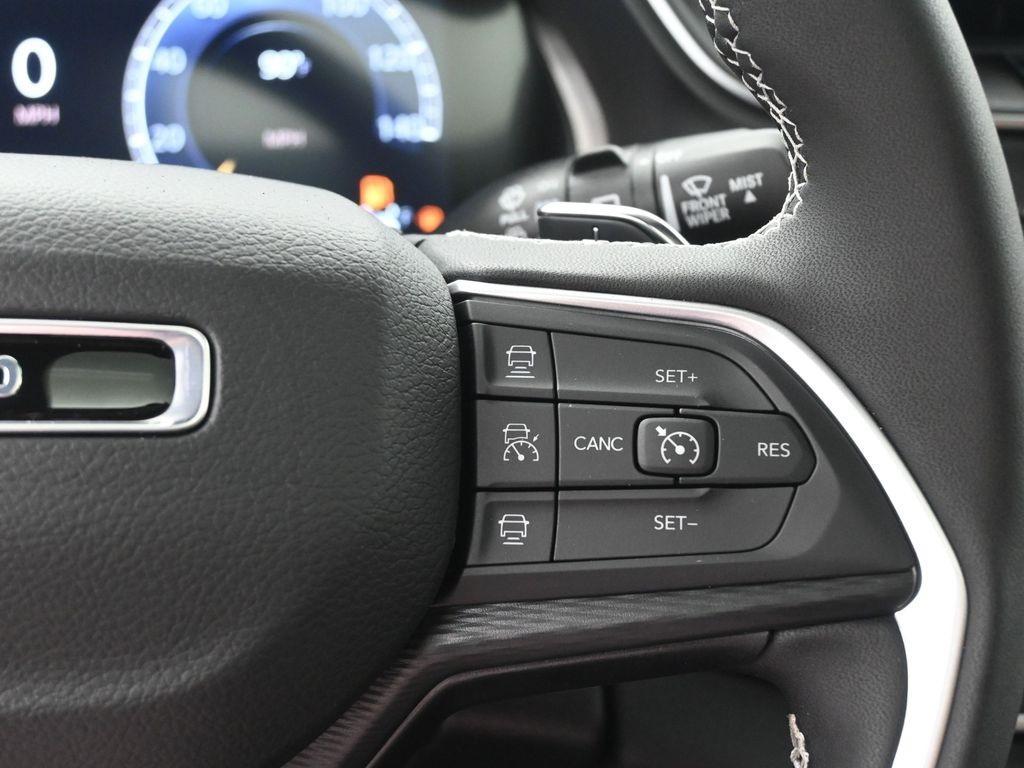 new 2025 Jeep Grand Cherokee L car, priced at $43,854