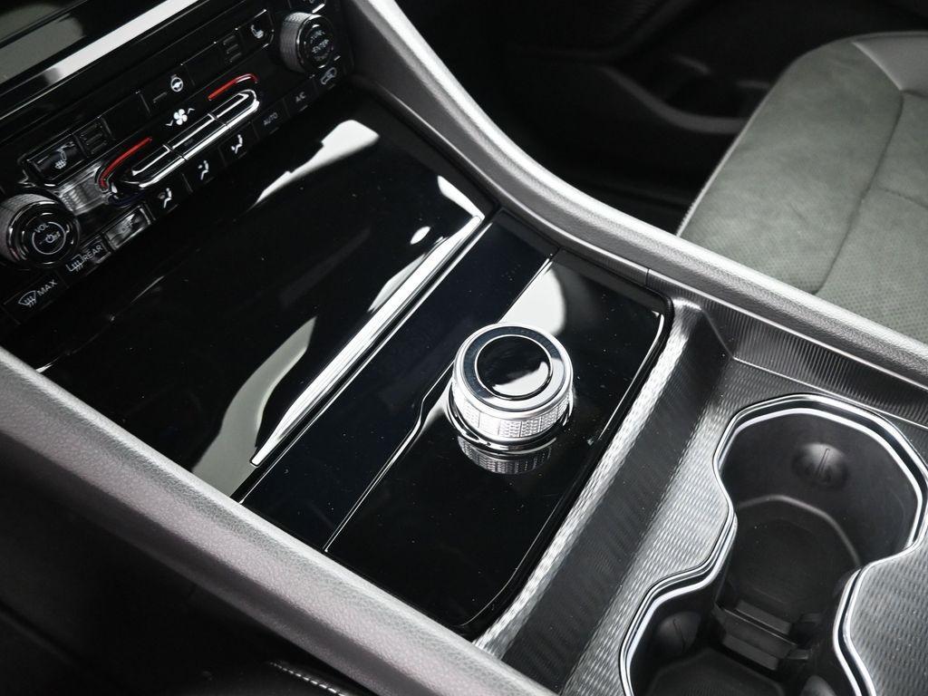 new 2025 Jeep Grand Cherokee L car, priced at $43,854