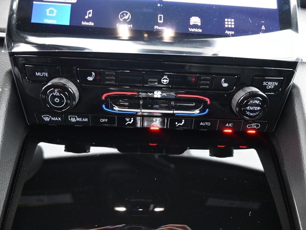 new 2025 Jeep Grand Cherokee L car, priced at $44,430